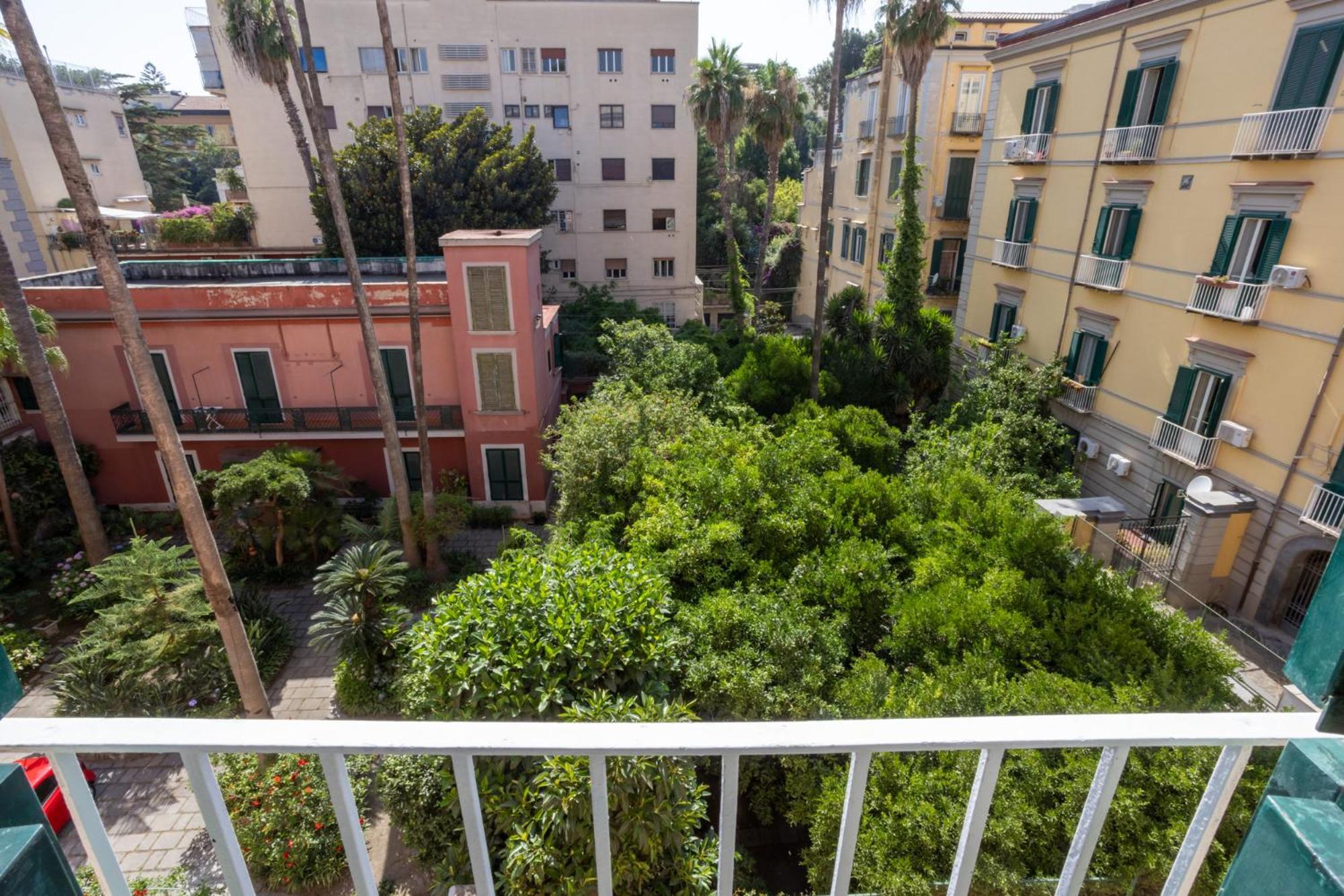 Don Vittorio A Chiaia Hotel Napoli Exterior foto